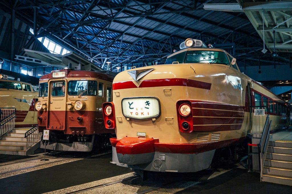 the-tokyo-railway-museum-2268132_1280