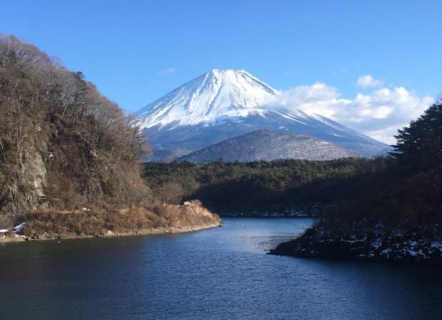 【山梨県】富士山の麓！美しい自然の精進湖でカヌー体験♪