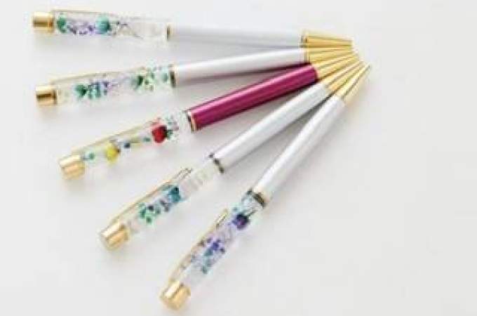 【大阪市・御堂筋線】選べるハーバリウムボールペン作り体験⭐︎お好きなボールペンと花材⭐︎ギフトにも最適